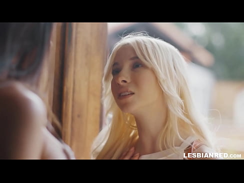 ❤️ Աղջիկը տուն է գալիս մի քանի ամիս անց և վերջում ուտում է խորթ մայրիկի փիսիկը ❌ Անալ վիդեո մեզ մոտ ﹏